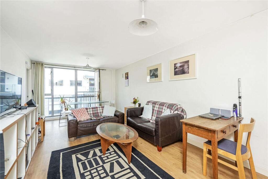 2 bed Flat for rent in London. From Aspire - Clapham