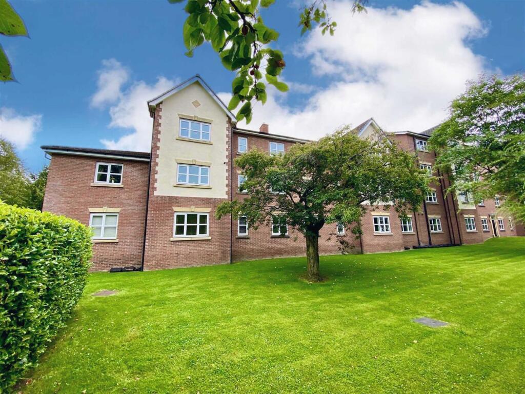 2 bed 1st Floor Flat for rent in Manchester. From Jordan Fishwick - Sale