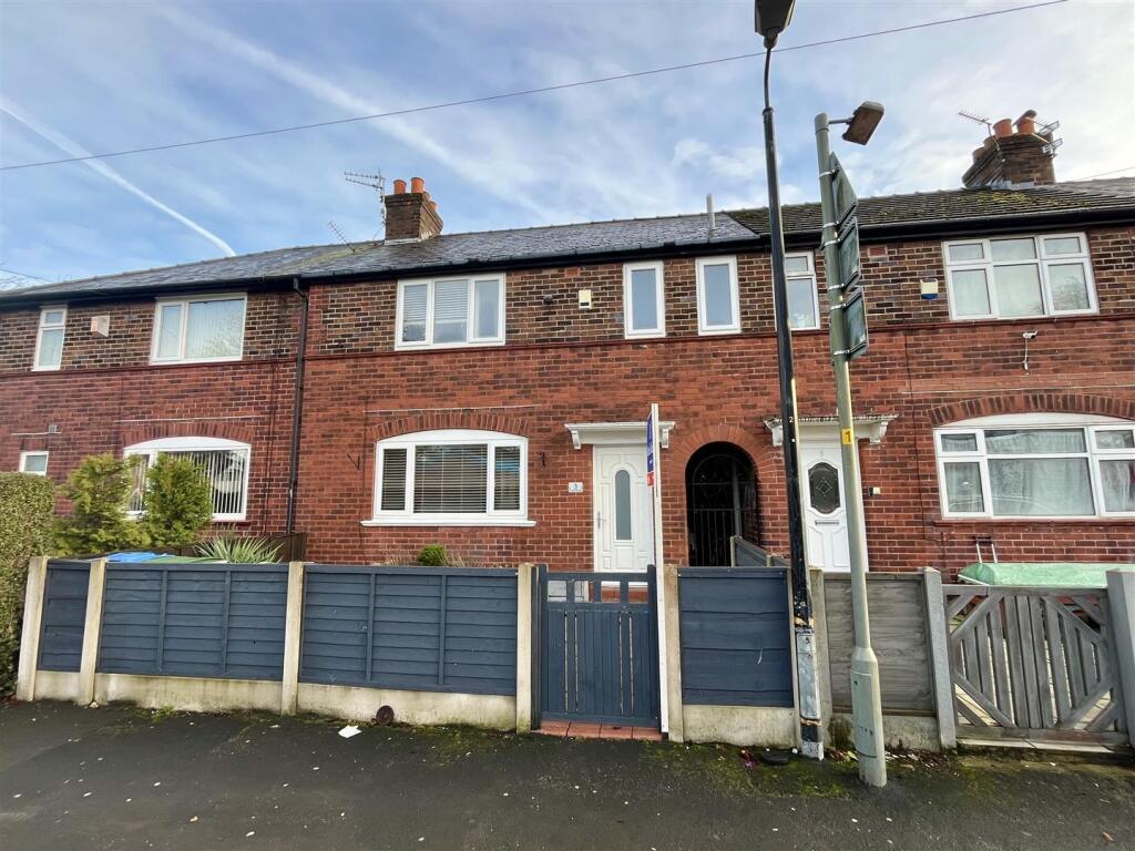 3 bed Mid Terraced House for rent in Sale. From Jordan Fishwick - Sale 3 bed Mid Terraced House for rent in Sale. From Jordan Fishwick - Sale