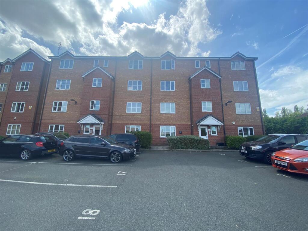 2 bed Apartment for rent in Gatley. From Jordan Fishwick - Sale 2 bed Apartment for rent in Gatley. From Jordan Fishwick - Sale