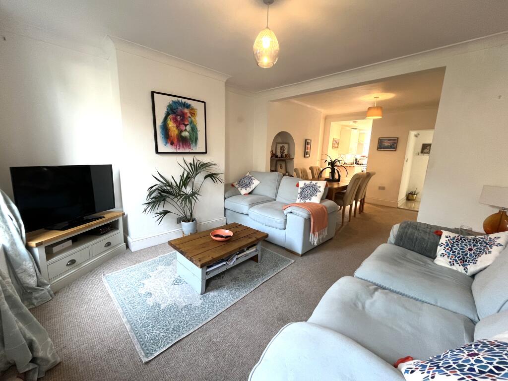 2 bed Mid Terraced House for rent in Norwich. From Alexander & Co - Norwich 2 bed Mid Terraced House for rent in Norwich. From Alexander & Co - Norwich