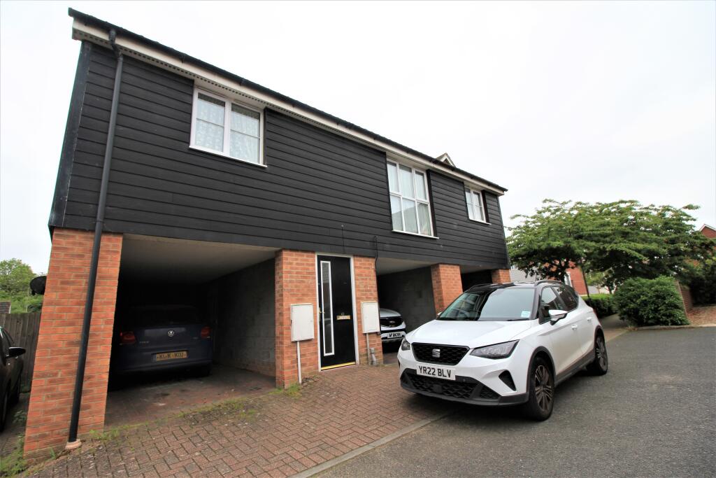 2 bed Coach House for rent in Queen's Hills. From Alexander & Co - Norwich