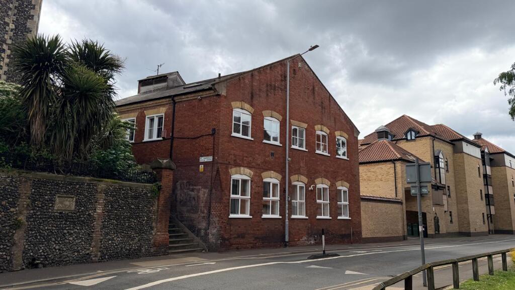 2 bed House (unspecified) for rent in Norwich. From Alexander & Co - Norwich 2 bed House (unspecified) for rent in Norwich. From Alexander & Co - Norwich