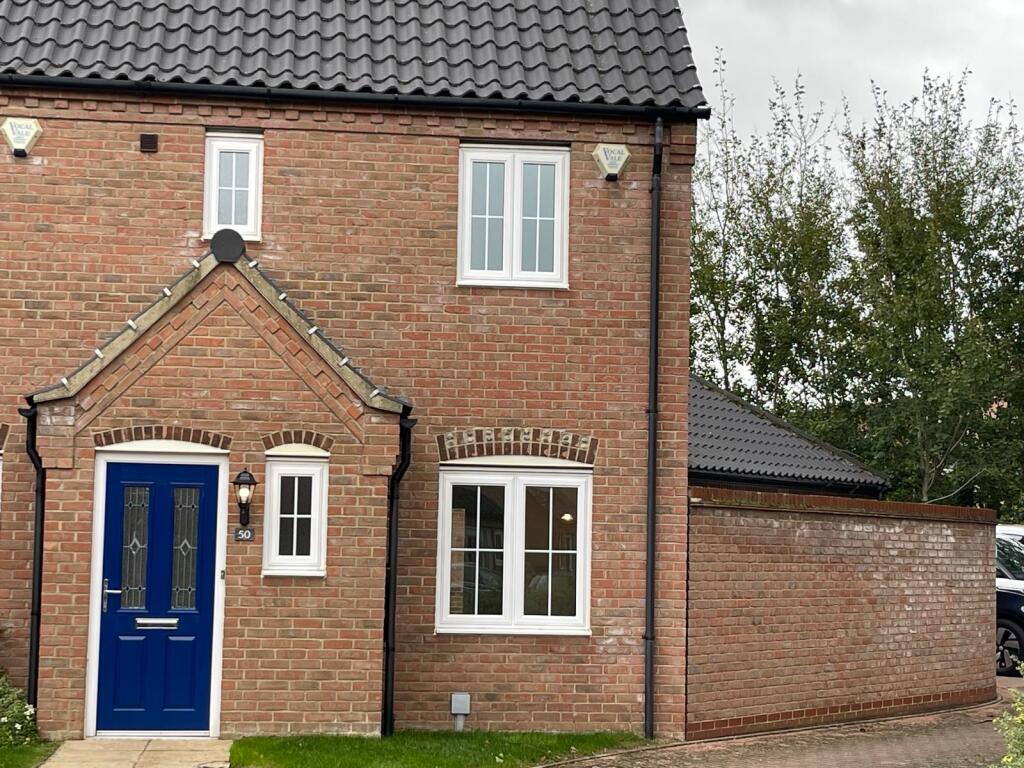 2 bed Semi Detached for rent in Hemsby. From Alexander & Co - Norwich 2 bed Semi Detached for rent in Hemsby. From Alexander & Co - Norwich