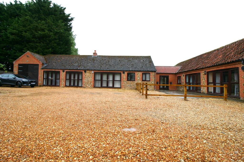 1 bed Detached bungalow for rent in Congham. From Alexander & Co - Norwich 1 bed Detached bungalow for rent in Congham. From Alexander & Co - Norwich