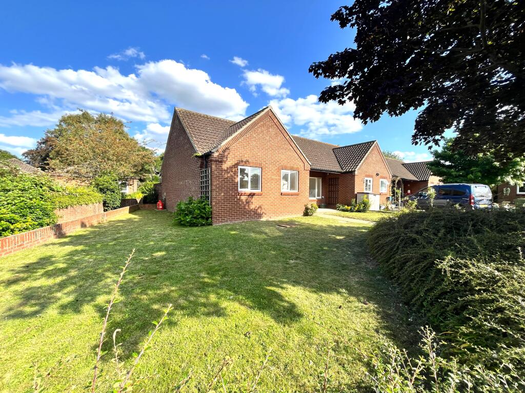 2 bed Semi-detached bungalow for rent in Reedham. From Alexander & Co - Norwich