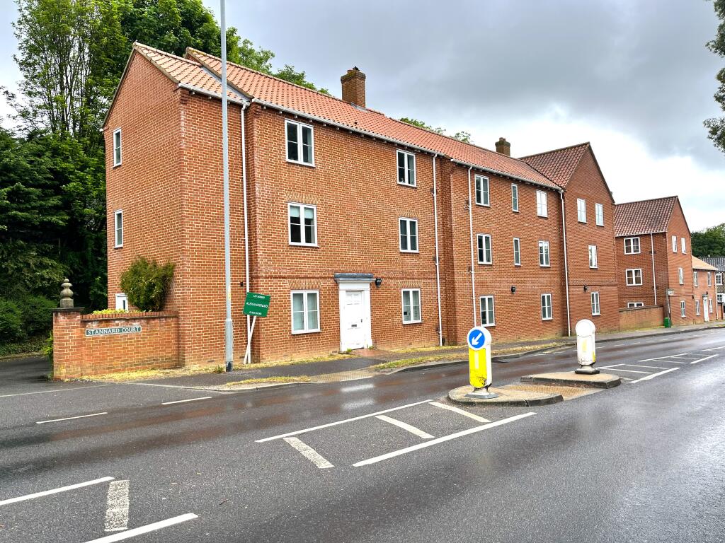 2 bed Apartment for rent in Trowse Newton. From Alexander & Co - Norwich 2 bed Apartment for rent in Trowse Newton. From Alexander & Co - Norwich