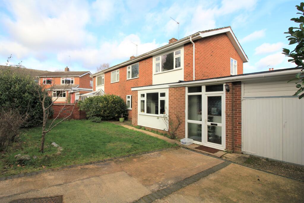 4 bed Semi Detached for rent in Cringleford. From Alexander & Co - Norwich 4 bed Semi Detached for rent in Cringleford. From Alexander & Co - Norwich