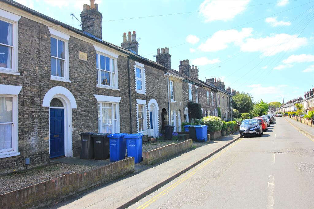 1 bed Mid Terraced House for rent in Norwich. From Alexander & Co - Norwich