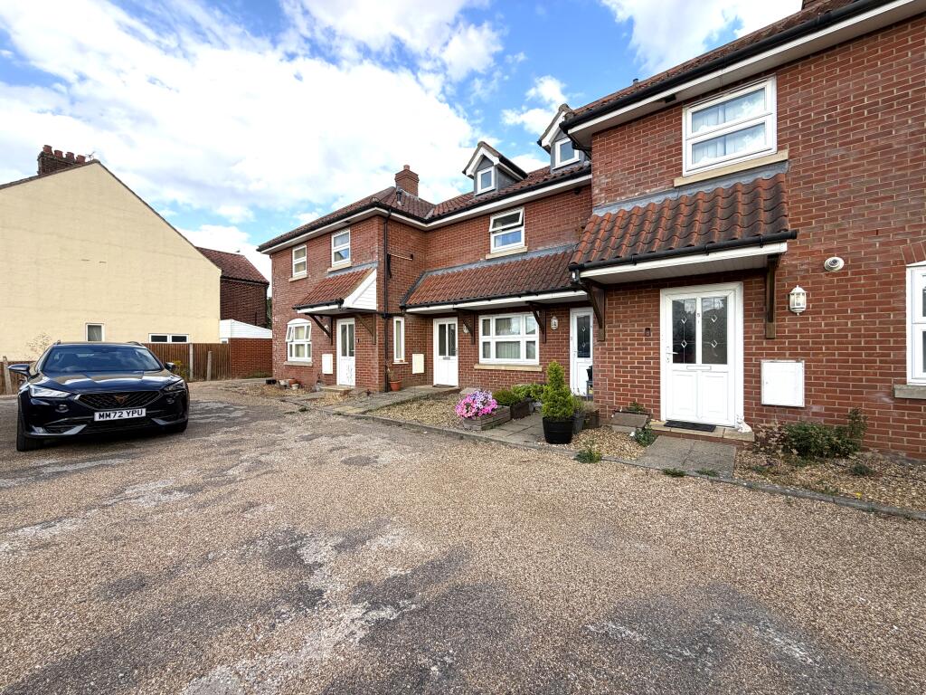 2 bed House (unspecified) for rent in Spixworth. From Alexander & Co - Norwich 2 bed House (unspecified) for rent in Spixworth. From Alexander & Co - Norwich