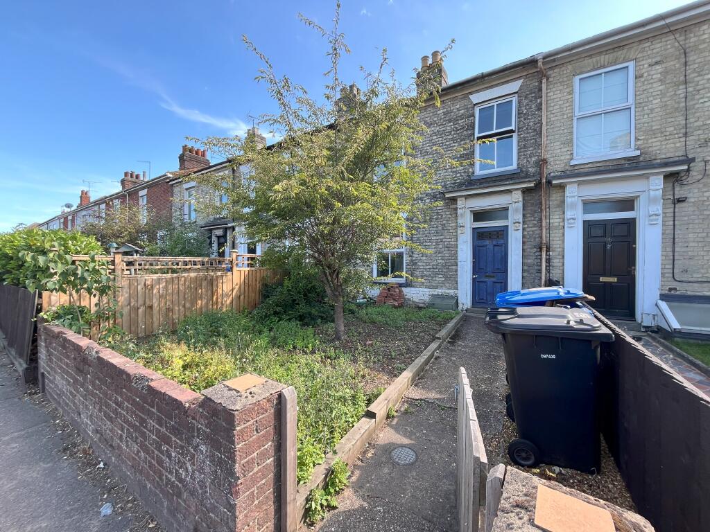 4 bed Mid Terraced House for rent in Norwich. From Alexander & Co - Norwich