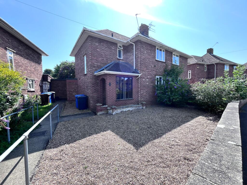 4 bed Semi Detached for rent in Colney. From Alexander & Co - Norwich 4 bed Semi Detached for rent in Colney. From Alexander & Co - Norwich