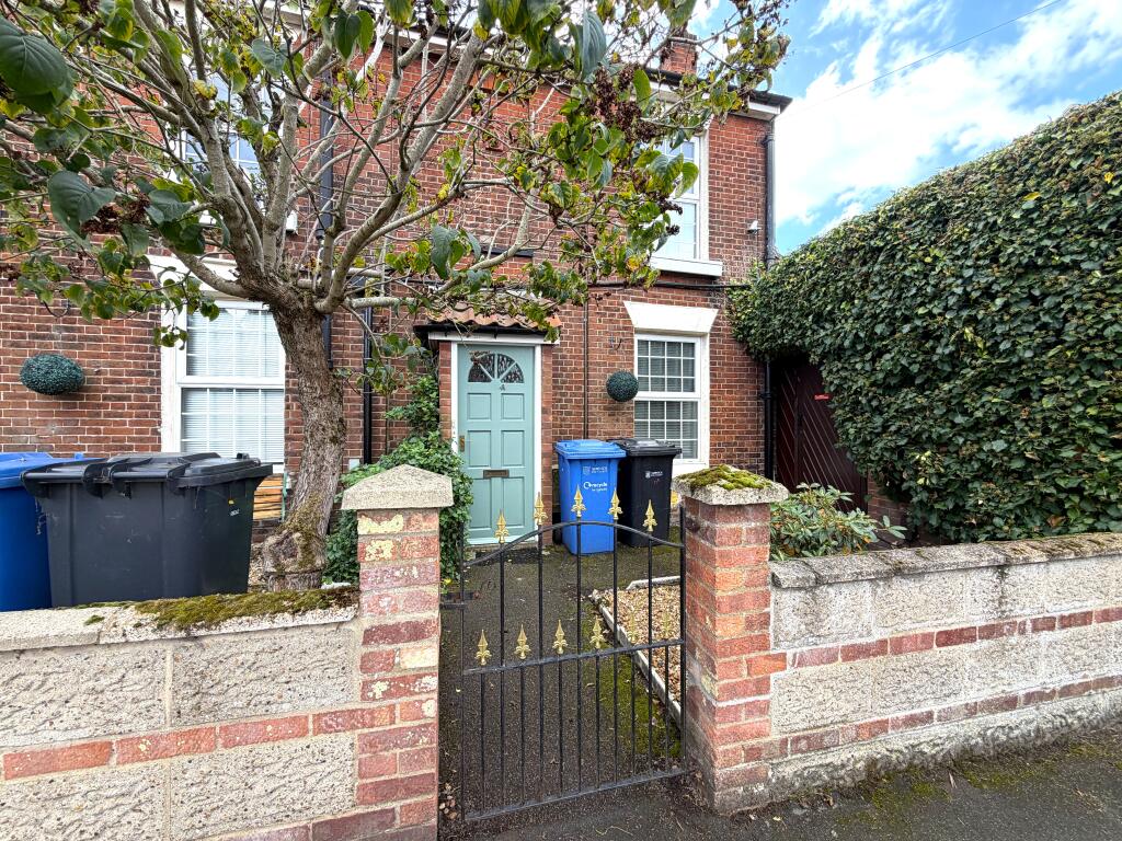 1 bed House (unspecified) for rent in Norwich. From Alexander & Co - Norwich 1 bed House (unspecified) for rent in Norwich. From Alexander & Co - Norwich