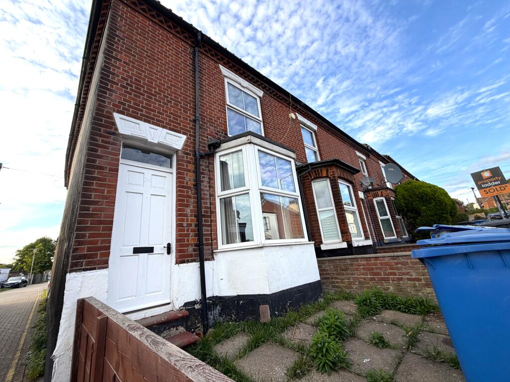 4 bed End of Terrace for rent in Norwich. From Alexander & Co - Norwich 4 bed End of Terrace for rent in Norwich. From Alexander & Co - Norwich