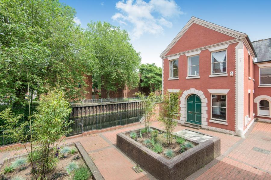 2 bed House (unspecified) for rent in Norwich. From Alexander & Co - Norwich 2 bed House (unspecified) for rent in Norwich. From Alexander & Co - Norwich