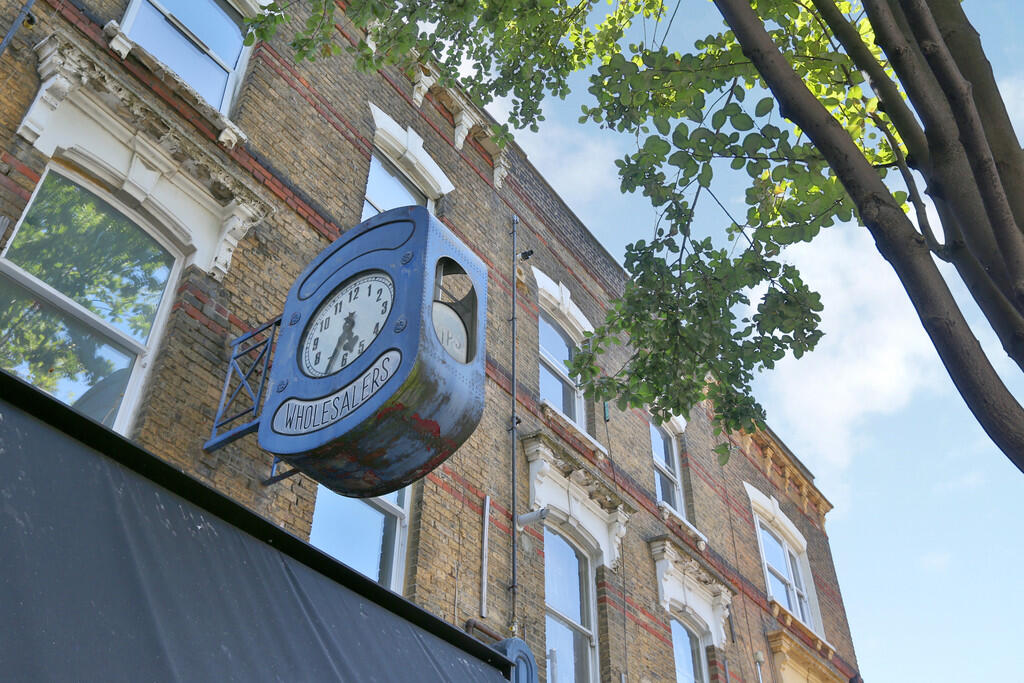 1 bed Apartment for rent in Stoke Newington. From Julian Reid Estate Agents - Stoke Newington