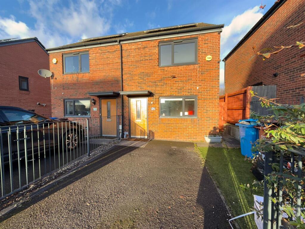 2 bed Semi Detached for rent in Manchester. From Kaytons Estate Agents - Manchester