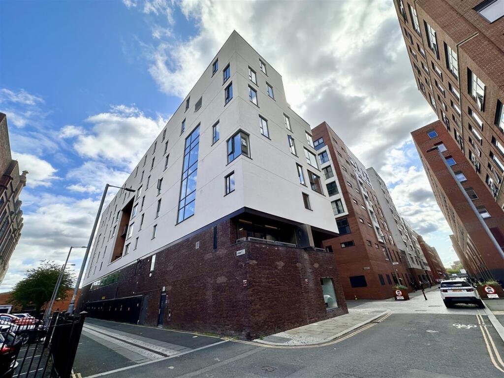 2 bed Apartment for rent in Manchester. From Kaytons Estate Agents - Manchester