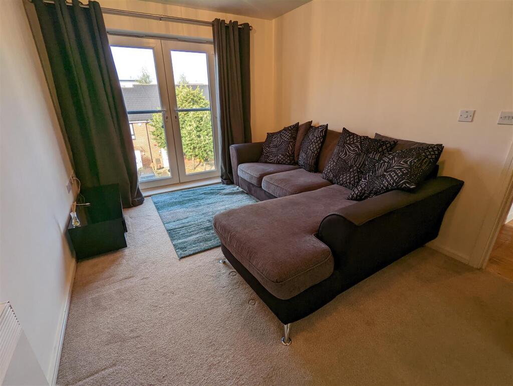 1 bed Apartment for rent in Charlestown. From Kaytons Estate Agents - Manchester