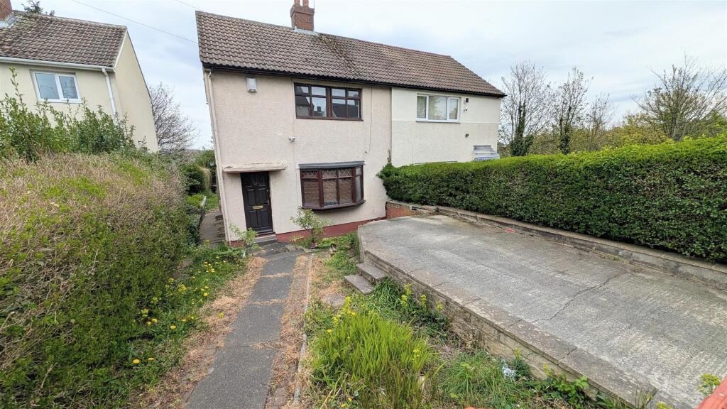 3 bed Semi Detached for rent in Dewsbury. From Kaytons Estate Agents - Manchester