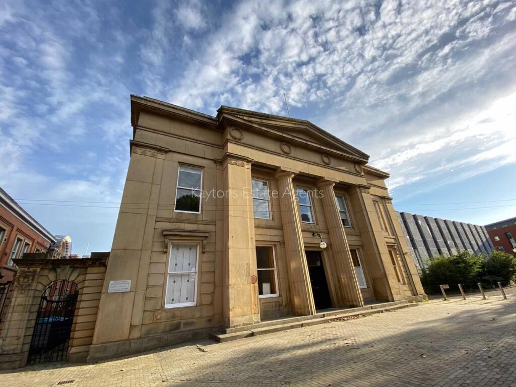4 bed Studio for rent in Salford. From Kaytons Estate Agents - Manchester