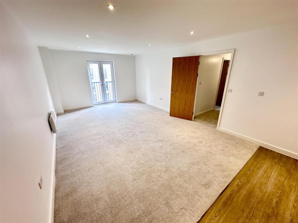 2 bed Apartment for rent in . From Kaytons Estate Agents - Manchester
