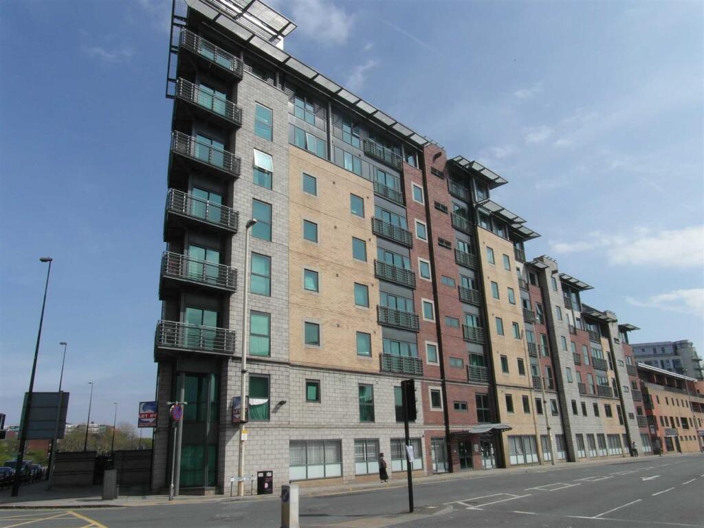 2 bed Apartment for rent in Manchester. From Kaytons Estate Agents - Manchester