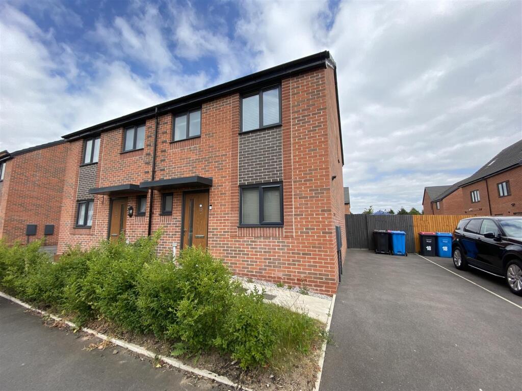 3 bed Semi Detached for rent in Salford. From Kaytons Estate Agents - Manchester 3 bed Semi Detached for rent in Salford. From Kaytons Estate Agents - Manchester
