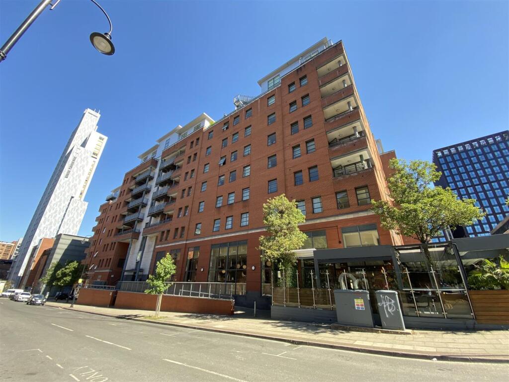 2 bed Apartment for rent in Manchester. From Kaytons Estate Agents - Manchester