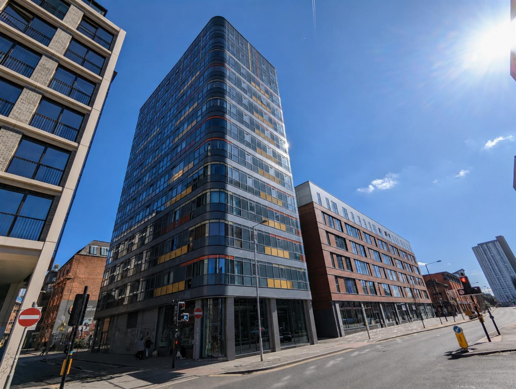 2 bed Apartment for rent in Manchester. From Kaytons Estate Agents - Manchester