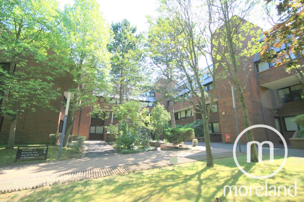 3 bed 1st Floor Flat for rent in London. From Moreland