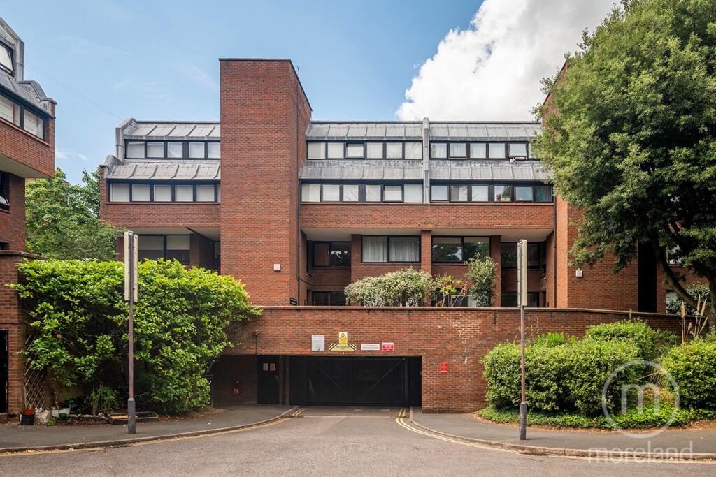 3 bed Apartment for rent in Hampstead. From Moreland 3 bed Apartment for rent in Hampstead. From Moreland