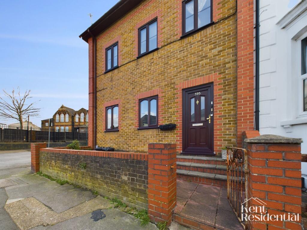 4 bed Studio for rent in Gillingham. From Kent Residential - Chatham 4 bed Studio for rent in Gillingham. From Kent Residential - Chatham