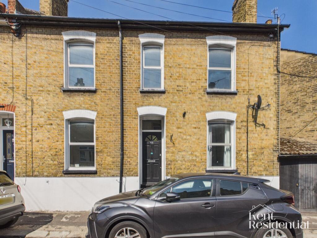 3 bed Mid Terraced House for rent in Chatham. From Kent Residential - Chatham