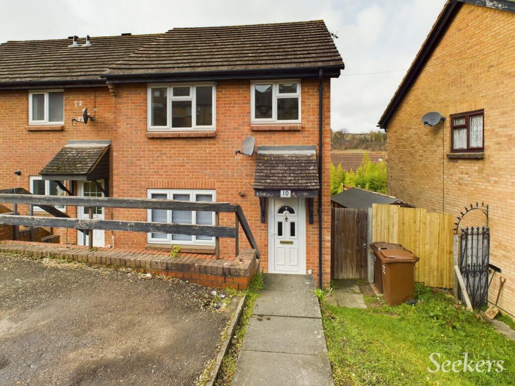 3 bed Mid Terraced House for rent in Chatham. From Kent Residential - Chatham