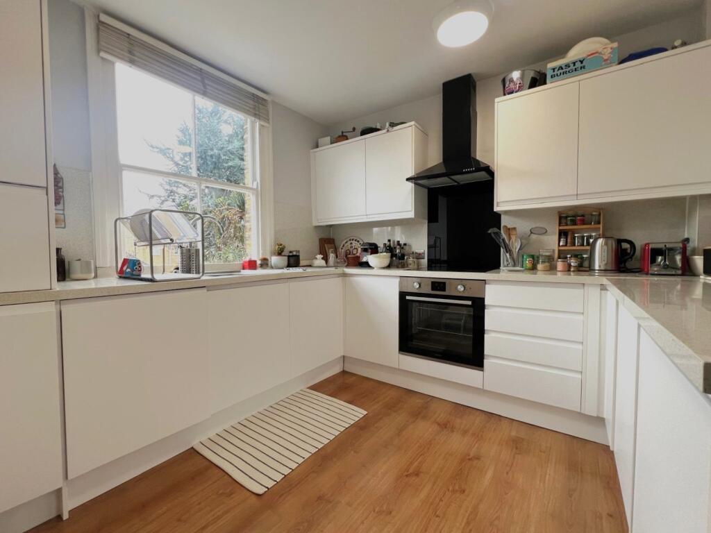 2 bed Duplex for rent in Wimbledon. From Rentals and Sales
