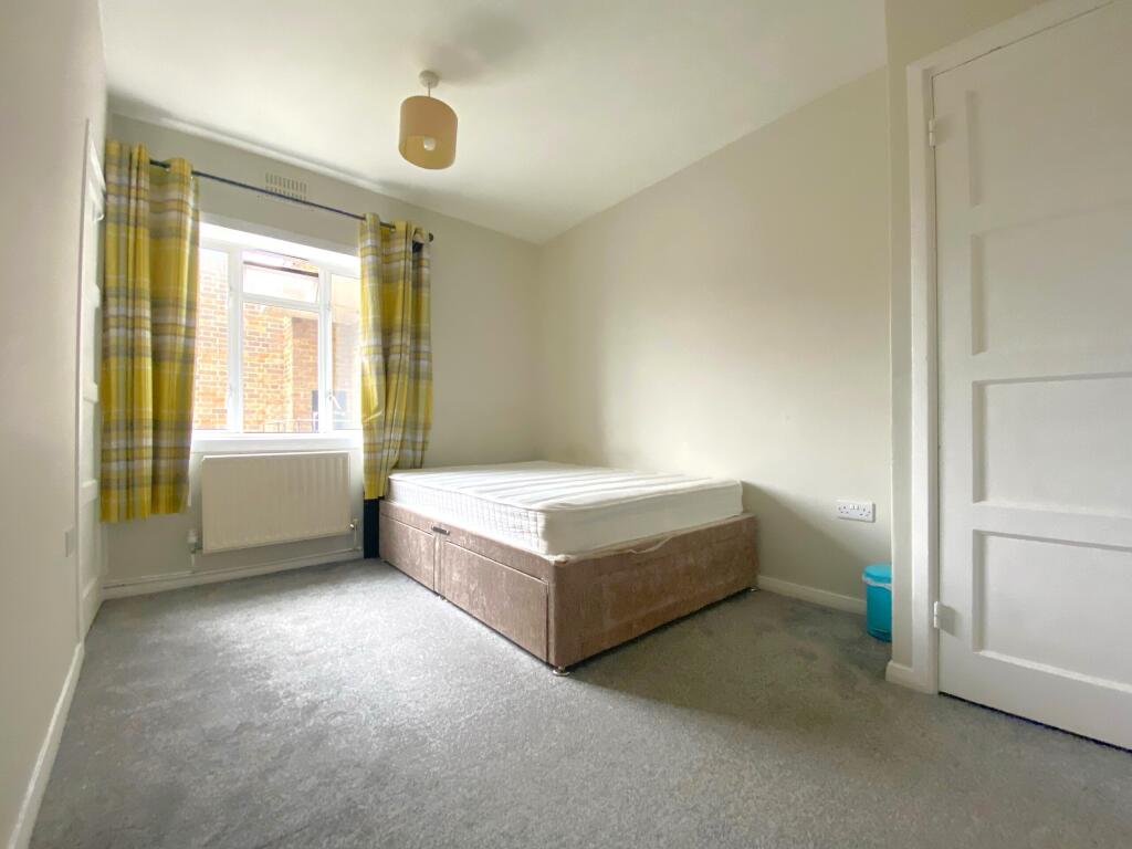 1 bed House Share for rent in Wimbledon. From Rentals and Sales
