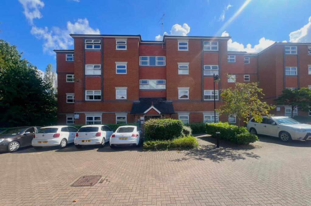 2 bed 1st Floor Flat for rent in Streatham. From Rentals and Sales