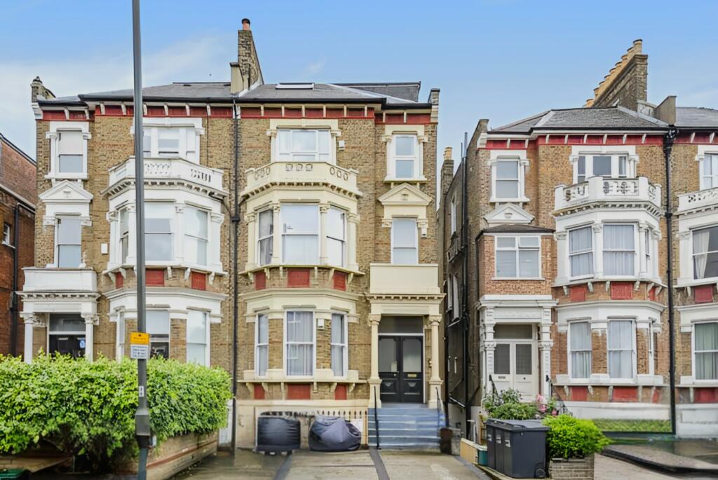1 bed 1st Floor Flat for rent in London. From Rentals and Sales