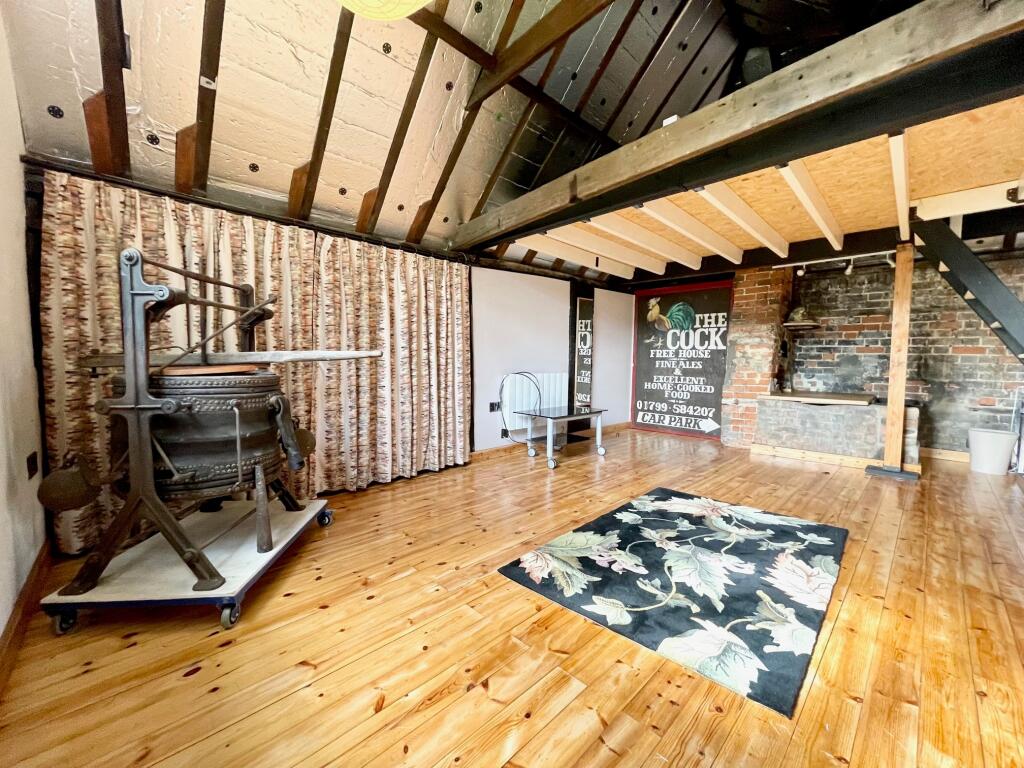 4 bed Cottage for rent in Castle Camps. From Kevin Henry - Saffron Walden