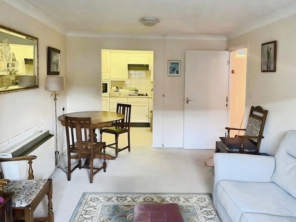 1 bed 1st Floor Flat for rent in Littlebury. From Kevin Henry - Saffron Walden