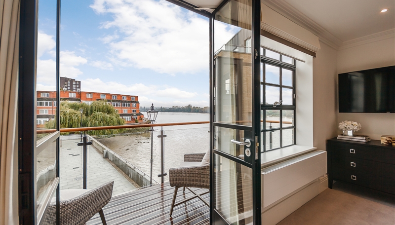 3 bed Flat for rent in Hammersmith. From Residential Land - Hamlet Gardens