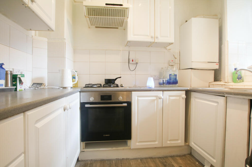 3 bed Mid Terraced House for rent in London. From Residential Realtors