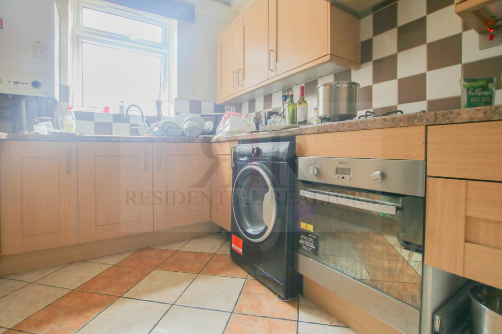 4 bed Mid Terraced House for rent in London. From Residential Realtors