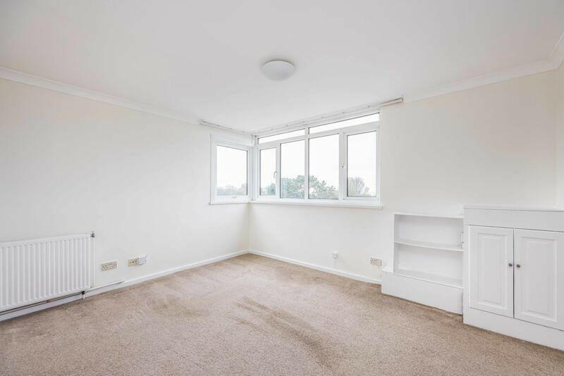 2 bed Mid Terraced House for rent in London. From Residential Realtors