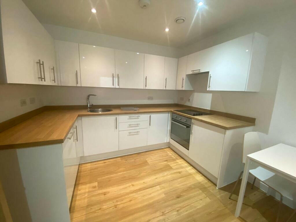 2 bed Flat for rent in . From Residential Realtors