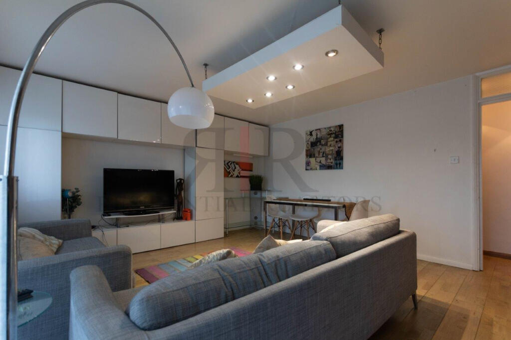 2 bed Apartment for rent in London. From Residential Realtors - London