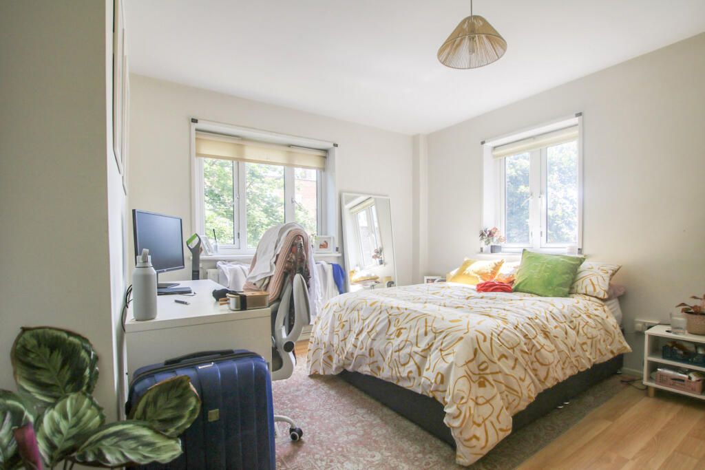 3 bed 1st Floor Flat for rent in London. From Residential Realtors - London 3 bed 1st Floor Flat for rent in London. From Residential Realtors - London