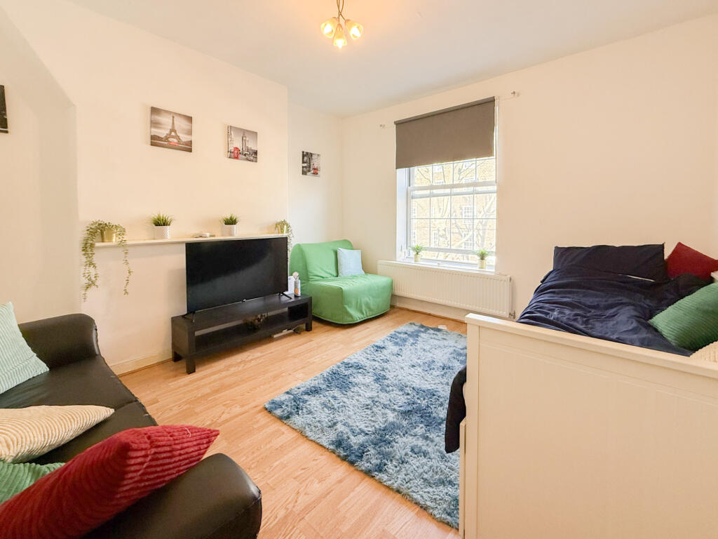 3 bed 1st Floor Flat for rent in Bermondsey. From Residential Realtors - London