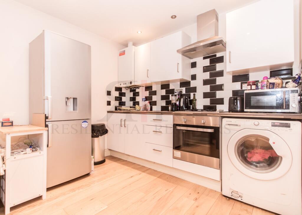 1 bed 1st Floor Flat for rent in Westminster. From Residential Realtors - London